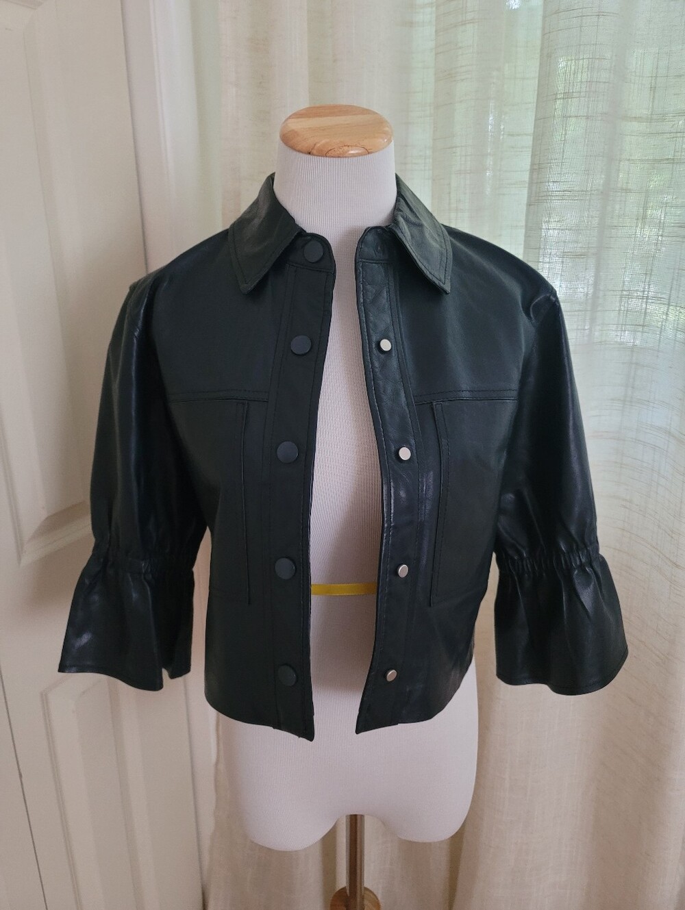 Lamarque Carolina Leather Ruffled Cropped Sleeves Collared Jacket Navy Size XS
